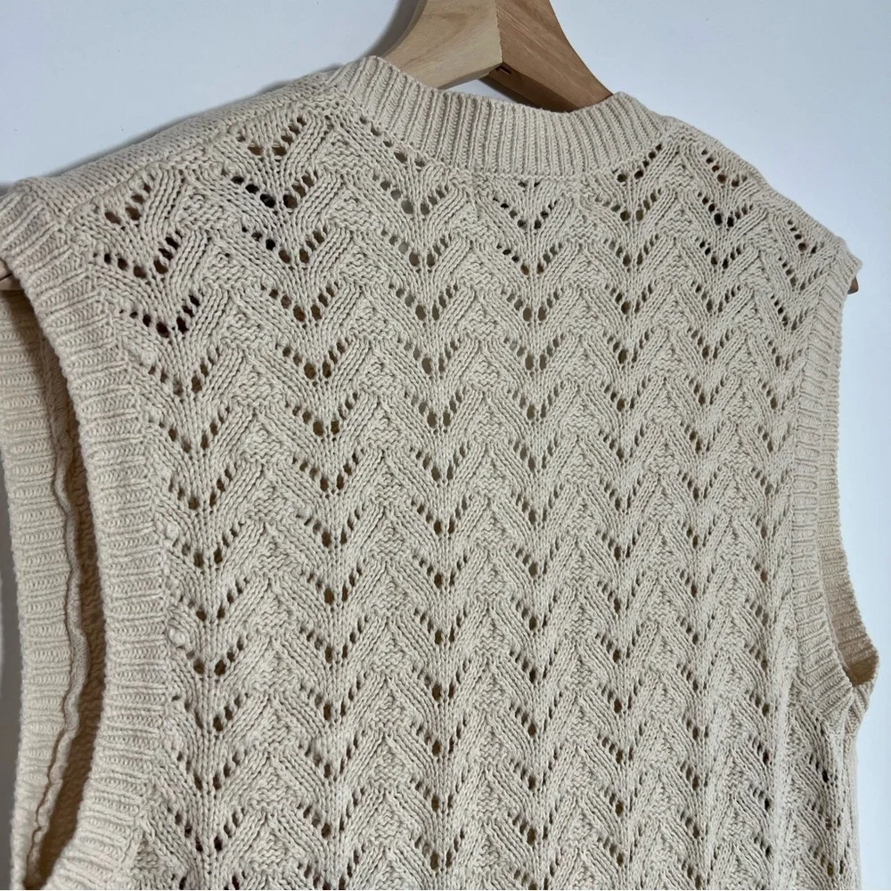 Vintage Cambridge Petite Cream Knit Floral Sleeveless Sweater Vest, Size Large P